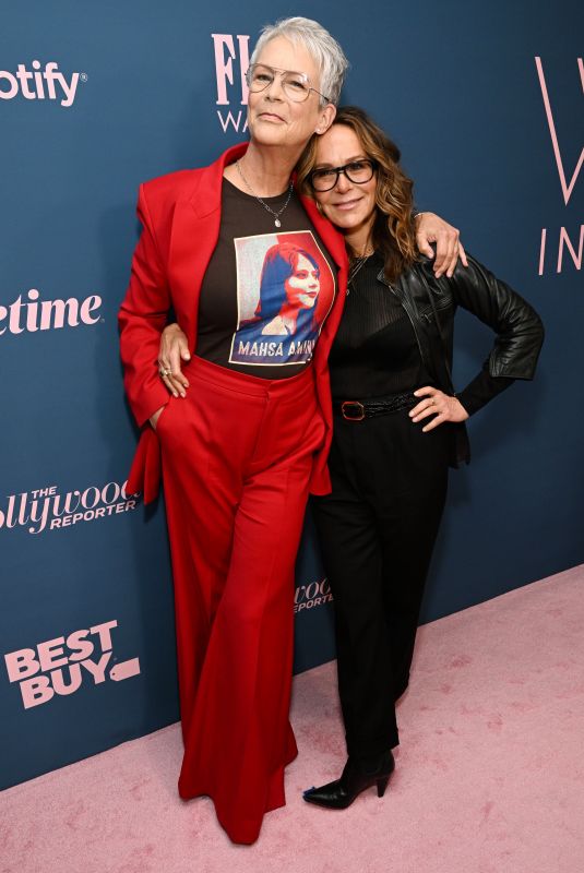 JAMIE LEE CURTIS and JENNIFER GRAY at Hollywood Reporter 2022 Power 100 Women in Entertainment in Los Angeles 12/07/2022