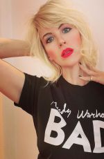 JANUARY JONES - Instagram Photos 12/24/2022