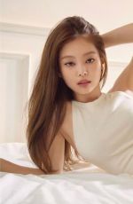 JENNIE KIM for Hera Beauty Sensual Powder Matte Lipstick 2022 Campaign