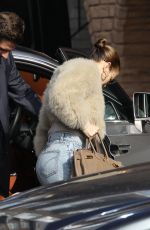 JENNIFER LOPEZ Arrives at a Photoshoot in Los Angeles 12/28/2022