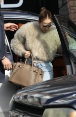 JENNIFER LOPEZ Arrives at a Photoshoot in Los Angeles 12/28/2022