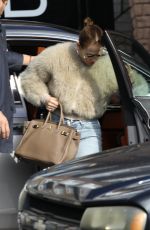 JENNIFER LOPEZ Arrives at a Photoshoot in Los Angeles 12/28/2022