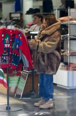 JENNIFER LOPEZ on Christmas Shopping at American Rag in Los Angeles 12/14/2022