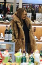 JENNIFER LOPEZ on Christmas Shopping at American Rag in Los Angeles 12/14/2022