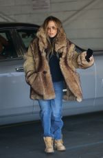 JENNIFER LOPEZ on Christmas Shopping at American Rag in Los Angeles 12/14/2022