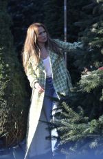 JENNIFER LOPEZ Out Shopping in Santa Monica 12/03/2022
