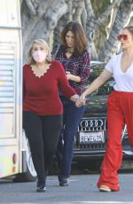 JENNIFER LOPEZ Out Shopping witrh Her Mom in Los Angeles 12/24/2022