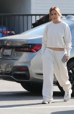 JENNIFER LOPEZ Shopping for Jewelry at XIV Karats Store in Bevrly Hills 12/23/2022