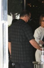 JENNIFER LOPEZ Shopping for Jewelry at XIV Karats Store in Bevrly Hills 12/23/2022