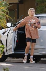 JOJO SIWA Out and About in Los Angeles 11/30/2022