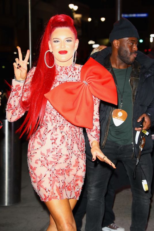 JUSTINA VALENTINE Arrives at 2022 Jingle Ball at MSG in New York 12/09/2022