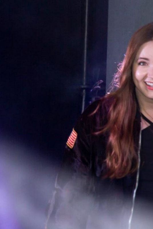 KAREN GILLAN at 2022 Tokyo Comic-Con 11/25/2022