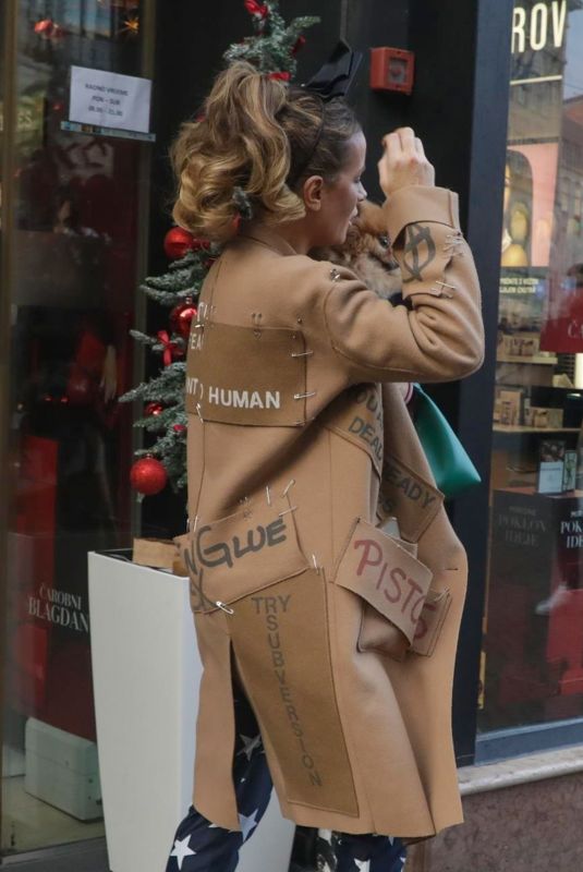 KATE BECKINSALE Out for Christmas Shopping in Zagreb 12/22/2022