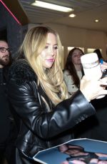 KATE HUDSON Arrives at a Glass Onion Q&A in Los Angeles 12/06/2022