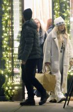 KATE HUDSON Out Shopping in Aspen 12/21/2022