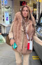 KATIE PRICE Leaves Chelsea and Westminster Hospital 11/30/2022