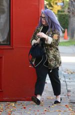 KELLY OSBOURNE Shopping at Juvenile in Sherman Oaks 11/29/2022