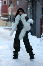 KENDALL and KYLIE JENNER Out Shopping at High-end Boutique Stores in Aspen 12/10/2022