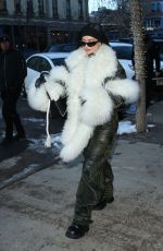 KENDALL and KYLIE JENNER Out Shopping at High-end Boutique Stores in Aspen 12/10/2022