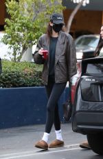 KENDALL JENNER Out for Smoothie at Earth Bar in West Hollywood 12/01/2022