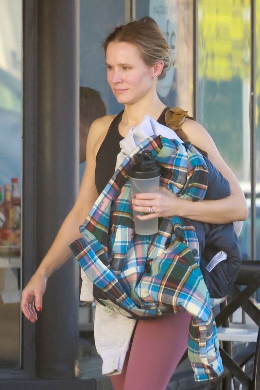 KRISTEN BELL Out in Los Feliz 12/14/2022