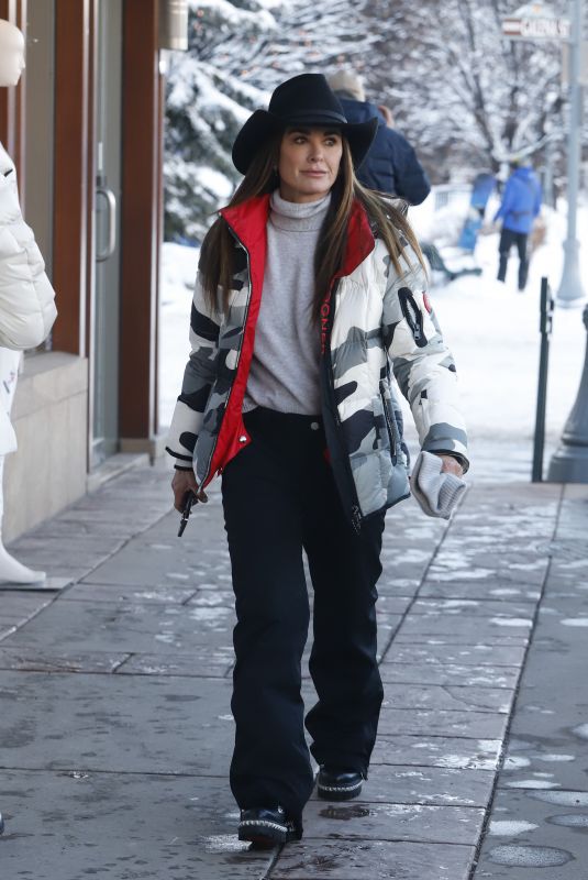 KYLE RICHARDS Out and About in Aspen 12/30/2022
