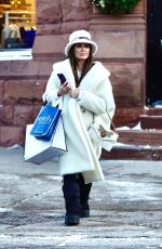KYLE RICHARDS Out for Christmas Shopping in Aspen 12/22/2022
