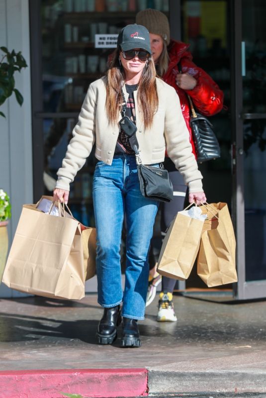KYLE RICHARDS Out Shopping in Bel Air 12/12/2022