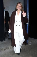LAUREN BOSWORTH Arrives at Good Morning America in New York 12/27/2022