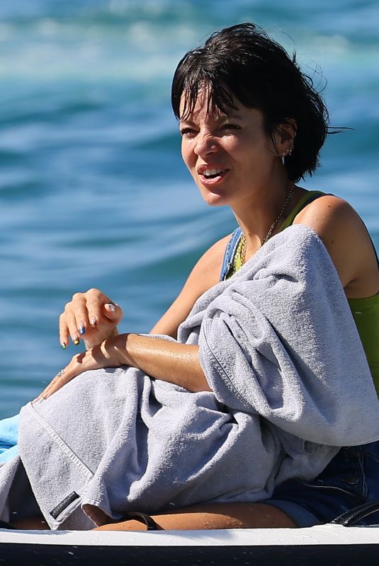 LILY ALLEN on Holiday in St Barts" (28.12.2022)