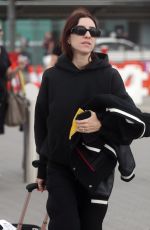 LISA and JESSICA ORIGLIASSO Arrives in Perth 12/01/2022
