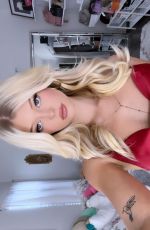 LOREN GRAY - Instagram Photos and Video 12/14/2022