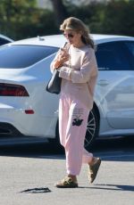 LORI LOUGHLIN Heading to a Spa in Calabasas 12/21/2022