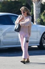 LORI LOUGHLIN Heading to a Spa in Calabasas 12/21/2022