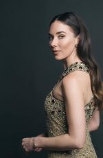 LYNDON SMITH at a Photoshoot, December 2022