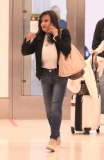 LYNNE SPEARS Arrives at LAX in Los Angels 12/14/2022