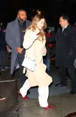 MARGOT ROBBIE Leaves Regal 13 in New York 12/11/2022