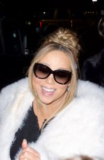 MARIAH CAREY Shows Her Fans Some Hug Appreciation in New York 12/17/2022