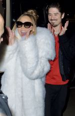 MARIAH CAREY Shows Her Fans Some Hug Appreciation in New York 12/17/2022