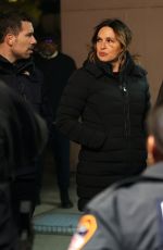 MARISKA HARGITAY on the Set of Law and Arder: SVU in New York 12/05/2022