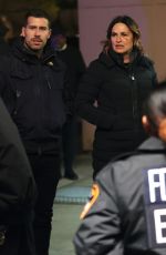 MARISKA HARGITAY on the Set of Law and Arder: SVU in New York 12/05/2022