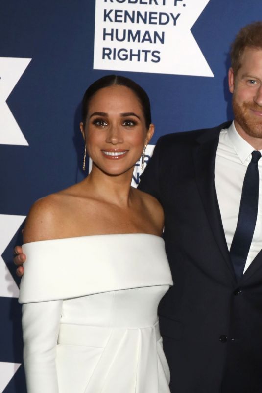 MEGHAN MARKLE and Prince Harry at 2022 Robert F. Kennedy Human Rights Ripple of Hope Award Gala in New York 12/06/2022