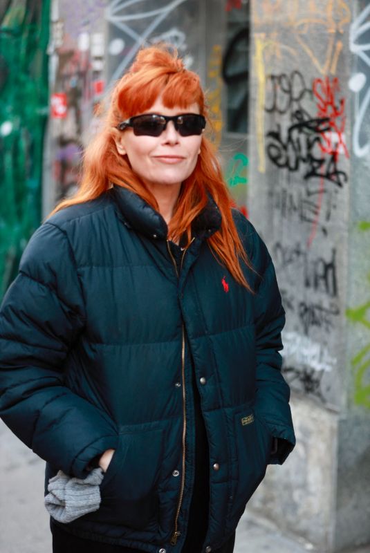 NATASHA LYONNE on the Set of His 3 Daughters in New York 12/28/2022
