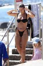  NATASHA OAKLEY in Bikini at Bronte Beach 12/23/2022