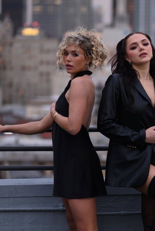 OANA GREGORY - Instagram Photos 12/23/2022