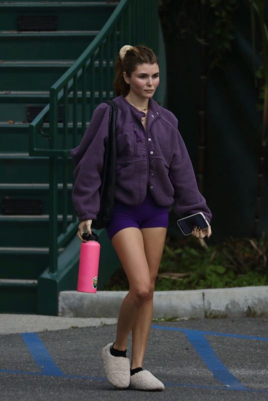 OLIVIA JADE GIANNULLI Heading to Yoga Class in West Hollywood 12/15/2022