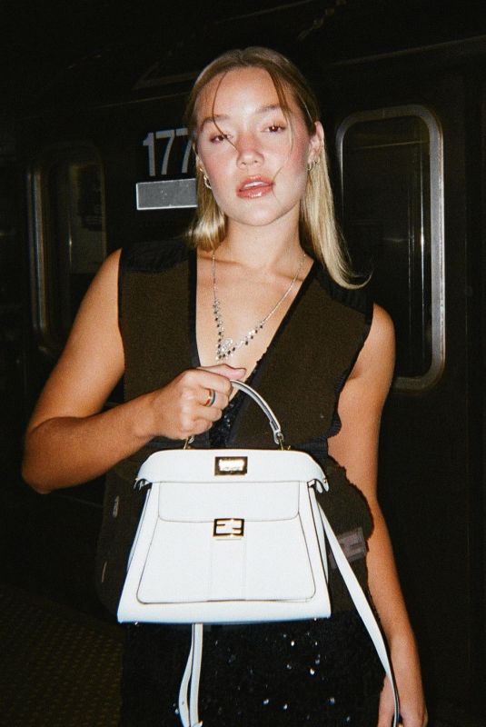 OLIVIA PONTON for Fendi Peekaboo Bag 2022