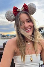 OLIVIA PONTON - Instagram Photos and Video 12/25/2022