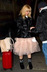 PALOMA FAITH Arrives at Place2Be Carol Concert at Holy Trinity in London 12/01/2022