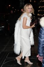 PAMELA ANDERSON Arrives at Jacquemus Show in Paris 12/111/2022